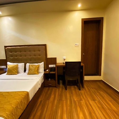 Hotel Pearl'S Bkc Inn- Near Trade Centre, Visa Consulate Mumbai Exteriör bild