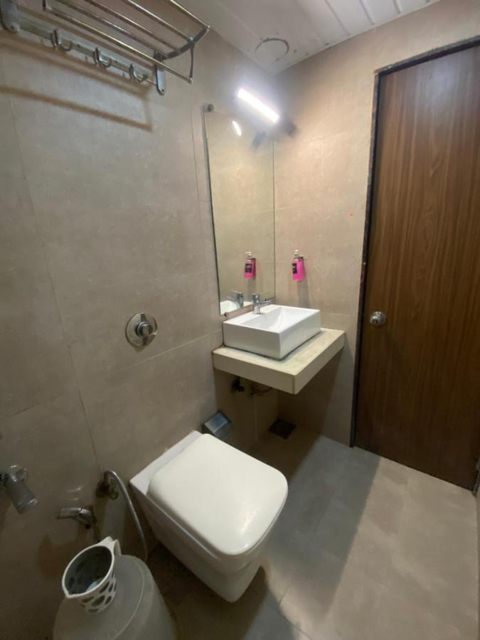 Hotel Pearl'S Bkc Inn- Near Trade Centre, Visa Consulate Mumbai Exteriör bild
