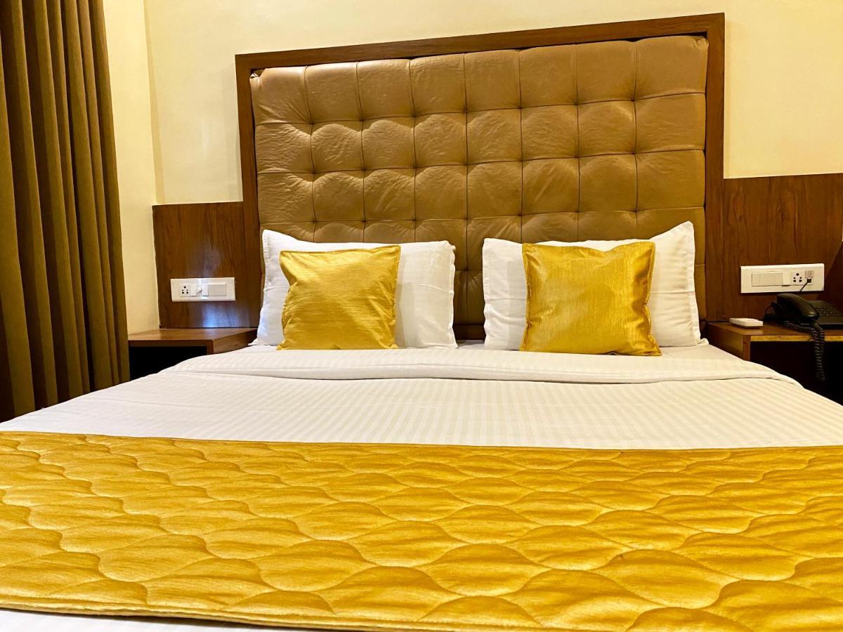 Hotel Pearl'S Bkc Inn- Near Trade Centre, Visa Consulate Mumbai Exteriör bild
