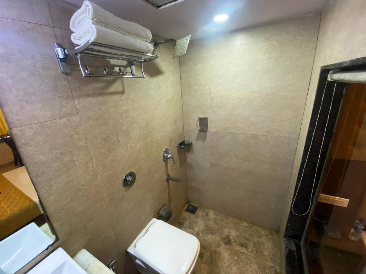 Hotel Pearl'S Bkc Inn- Near Trade Centre, Visa Consulate Mumbai Exteriör bild