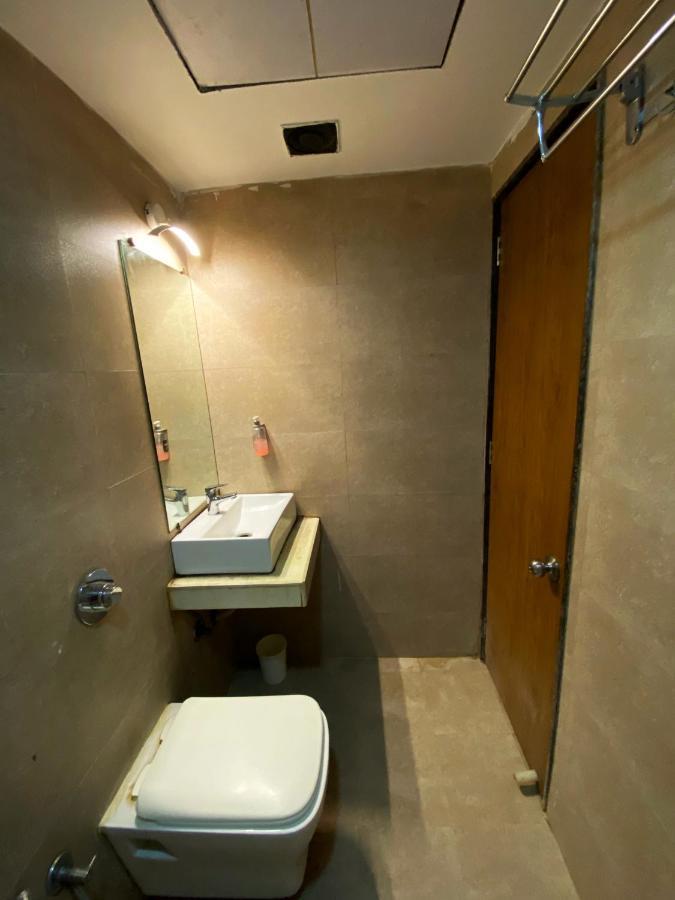 Hotel Pearl'S Bkc Inn- Near Trade Centre, Visa Consulate Mumbai Exteriör bild