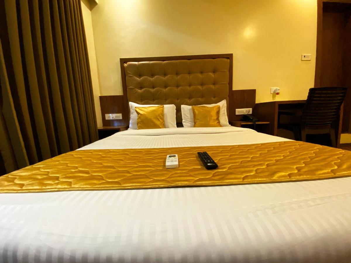 Hotel Pearl'S Bkc Inn- Near Trade Centre, Visa Consulate Mumbai Exteriör bild